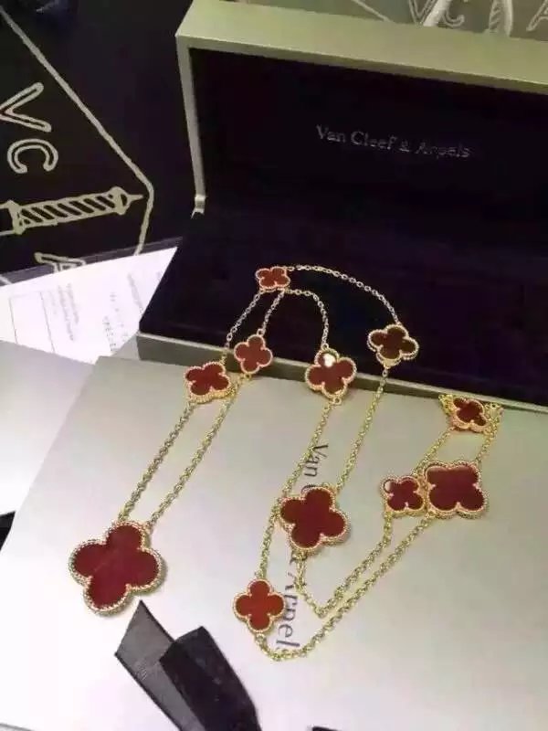 Collana Van Cleef & Arpels Modello 5